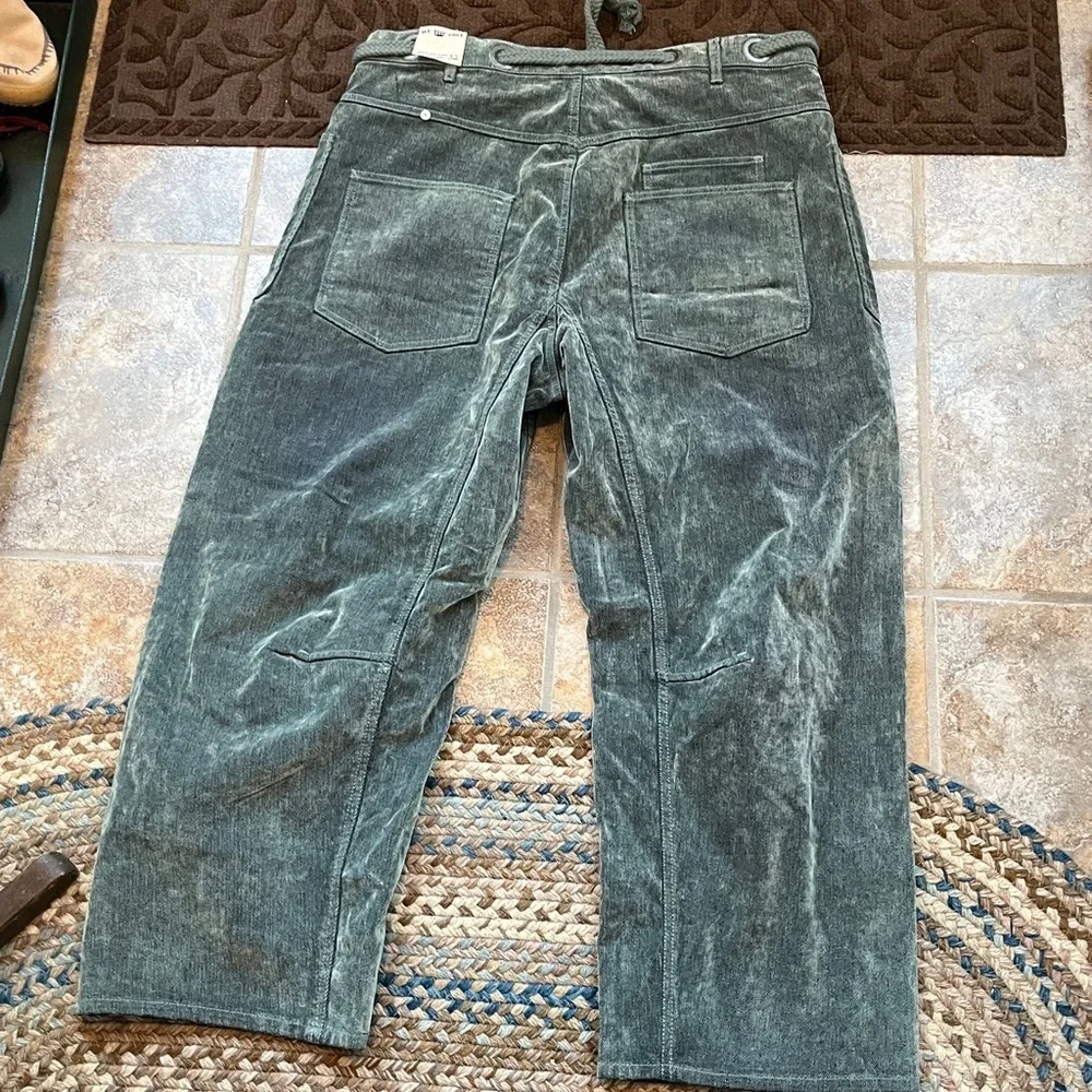Free People We The Free Moxie Flocked Pull-On Barrel Jeans 32 NWT